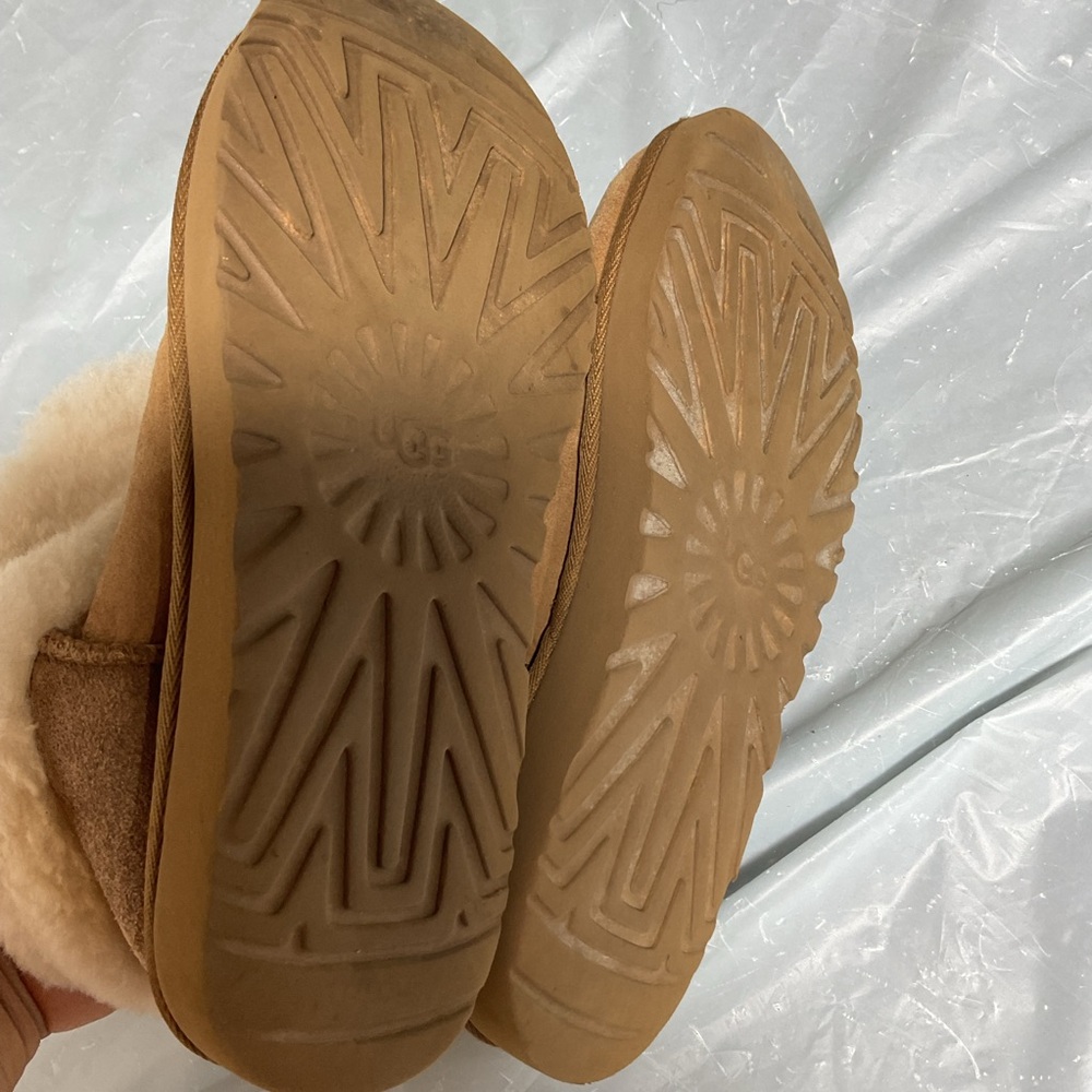 UGG Cream Shearling-Lined Boot Interior - image 5